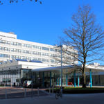 main entrance of the John Radcliffe Hospital